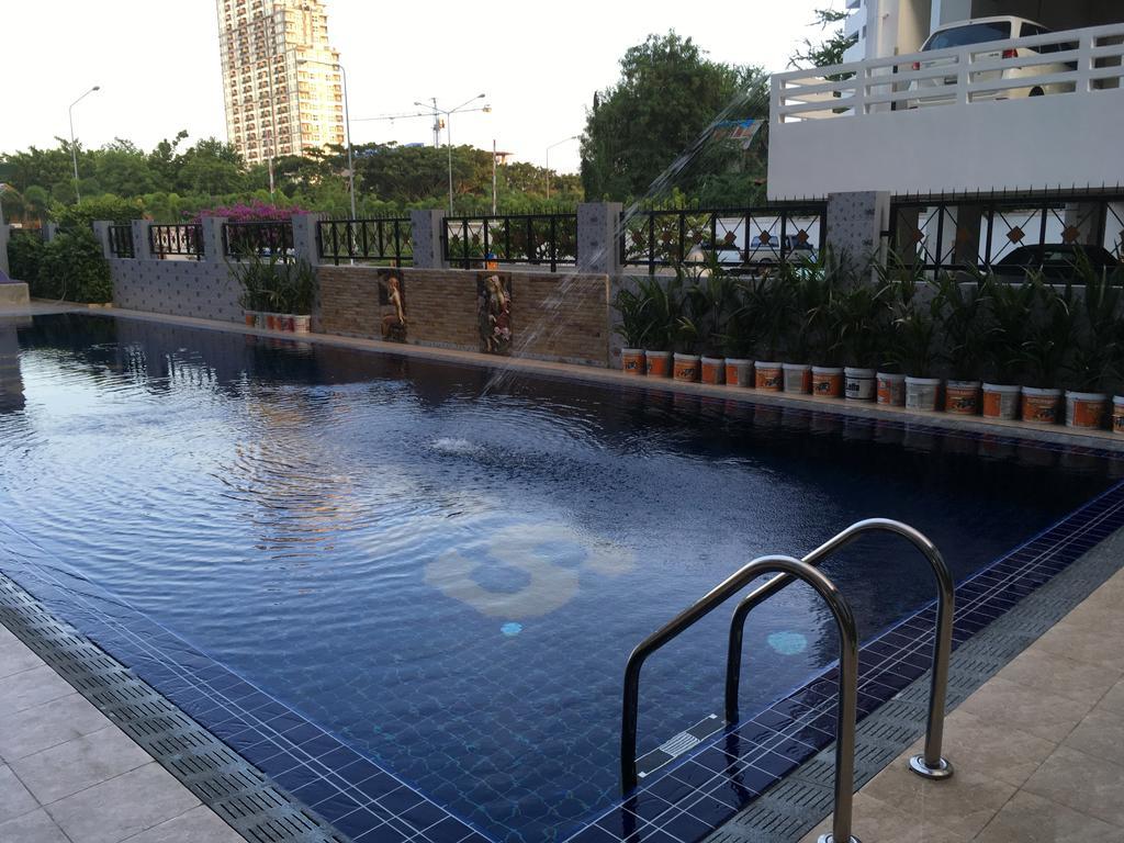 Trio Gems Condo Praia de Jomtien Exterior foto