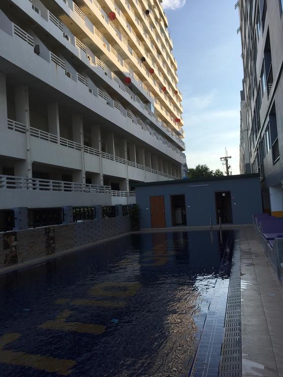 Trio Gems Condo Praia de Jomtien Exterior foto